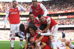 英超焦点：曼联状态起伏，切尔西状态回暖，积分榜对决在即